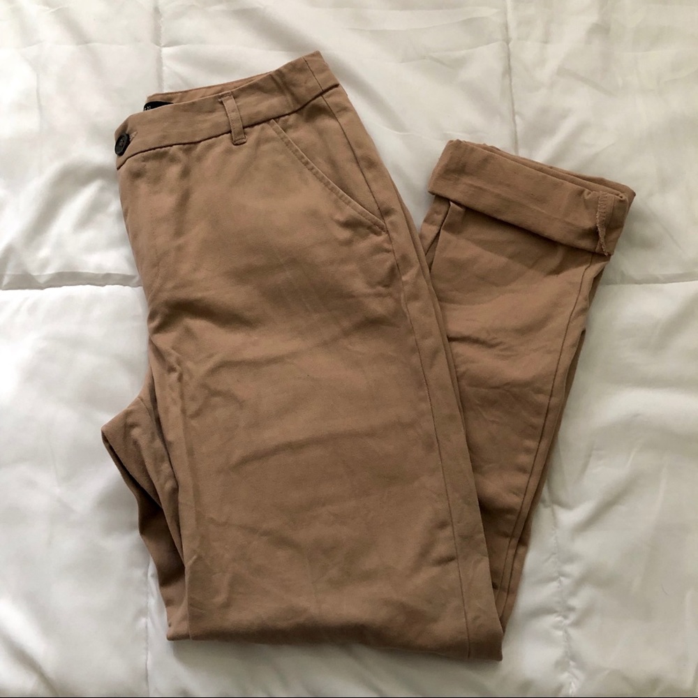 F21 chino khaki pants